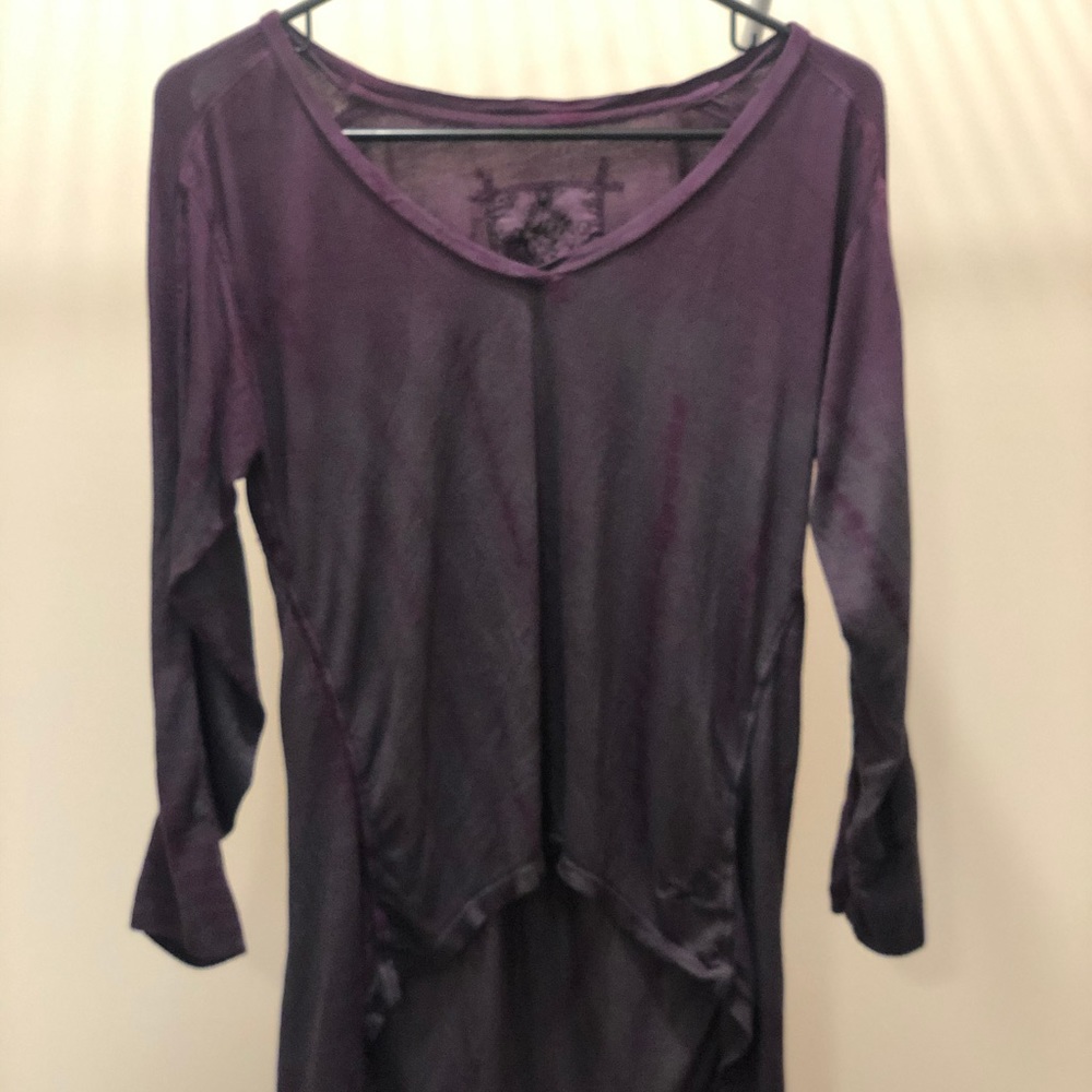 Buffalo Vneck Long Sleeve Tee